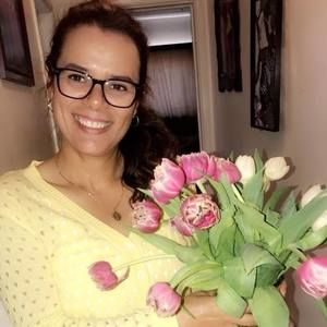 Meet your Posher, Danelia